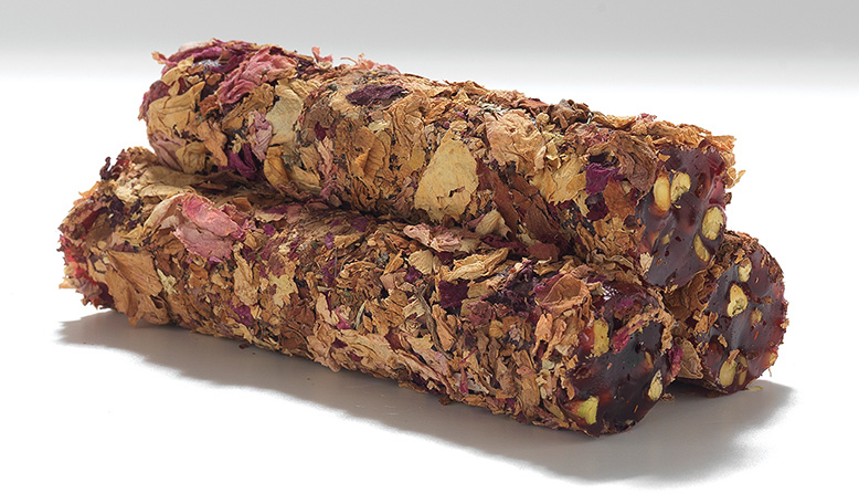 Gül Yaprağı Kaplı Fıstıklı Narlı Halep Sucuk