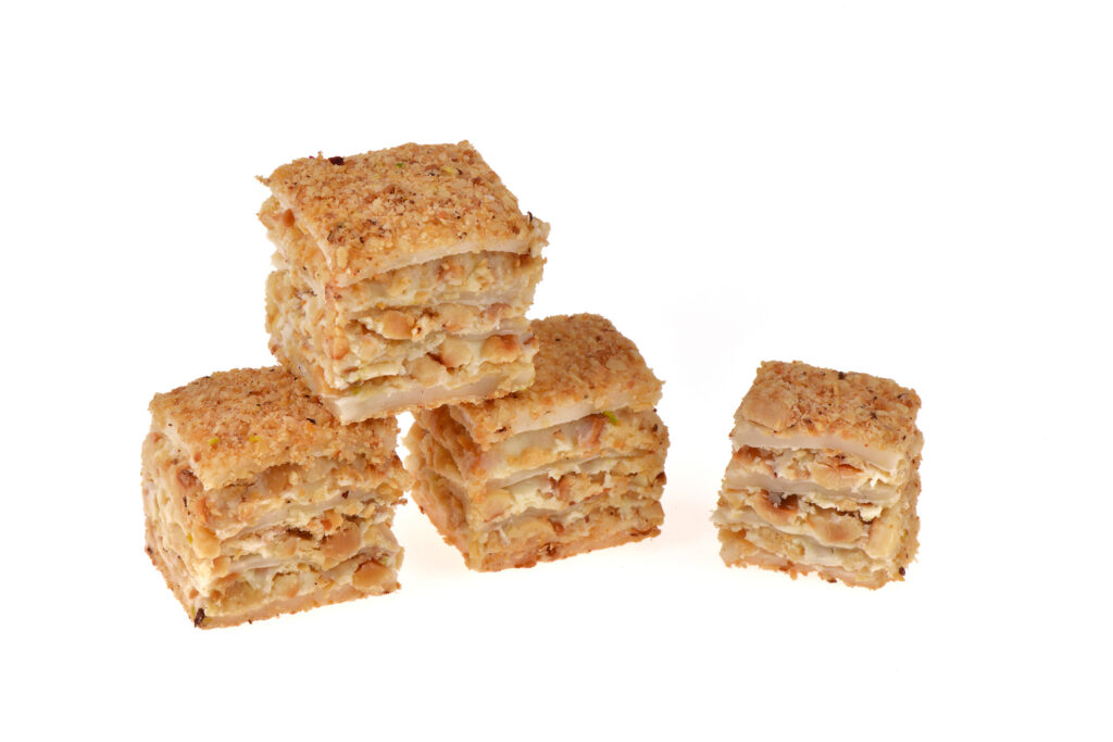 Toz Fındık Kaplı Kremalı Baklava Lokum